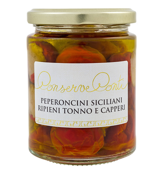 Paprikaschoten gefüllt mit Thon und Kapern